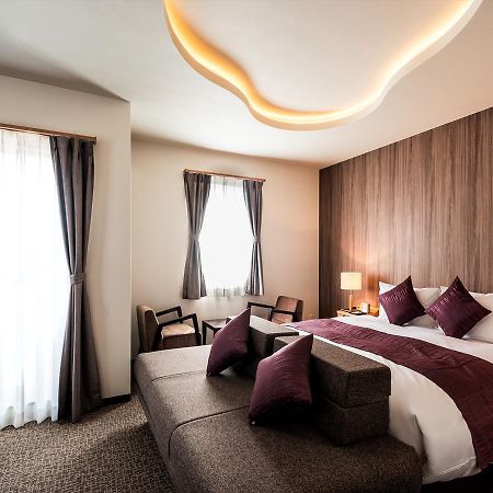 Kyoto Karasuma Oike Hotel Grandereverie מראה חיצוני תמונה